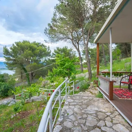 Among The Trees Holiday home Shiroka