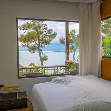 Сasa de vacaciones Among The Trees *